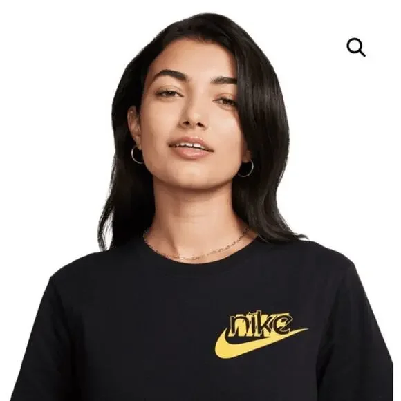 Women's Iconic Swoosh Logo The Nike Tee in Black, S - Picture 2 of 6